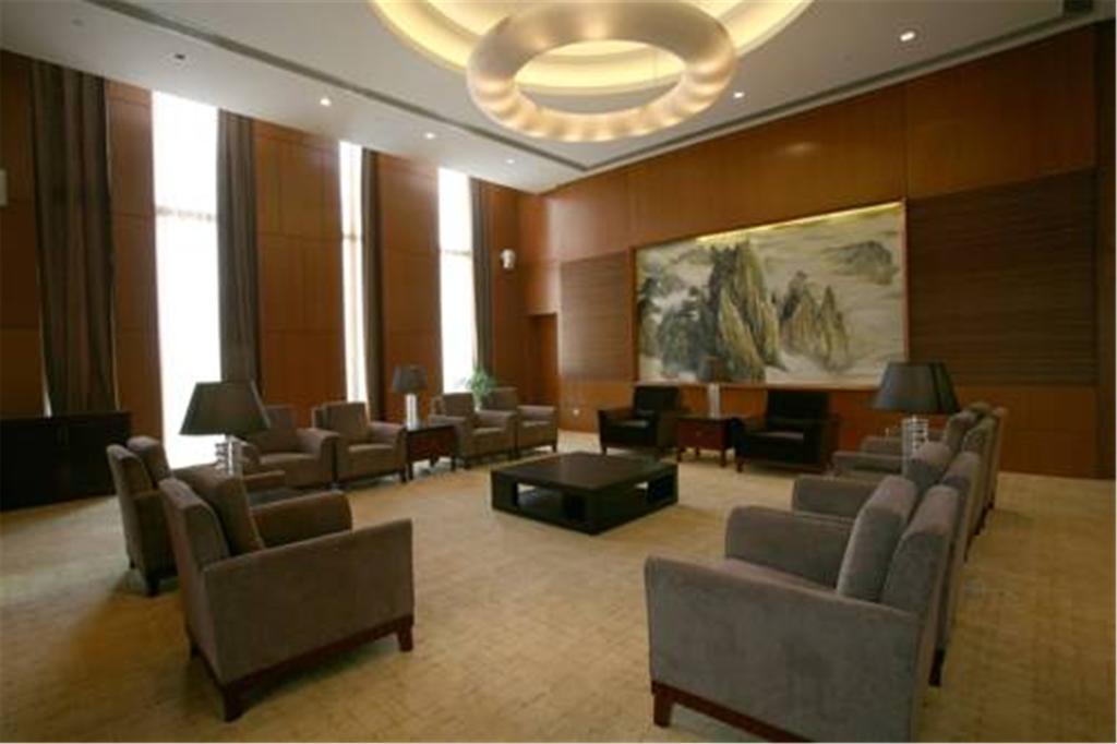 Howard Johnson Plaza Lingang Shanghai Хайнань Экстерьер фото
